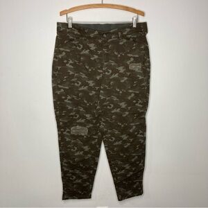 Lane Bryant distressed camouflage pants‎ size 14
